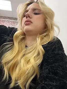 Sky Cutie online show from January 8, 4:27 am