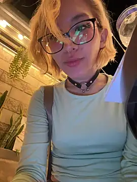 SweetBunnyGF online show from June 15, 2:34 am