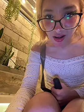 SweetBunnyGF online show from June 16, 2:56 am