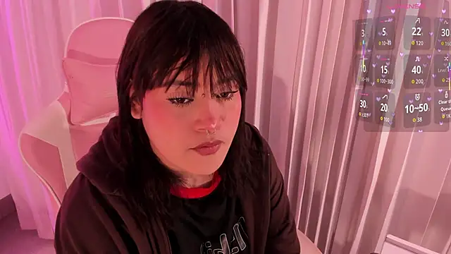 mia yeager online show from January 16, 3:35 am