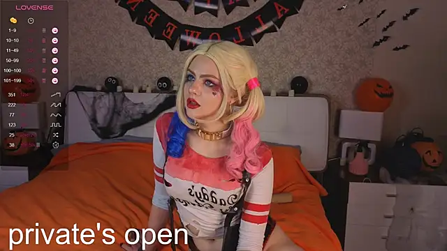 Brittney Shaw online show from October 31, 2:32 pm