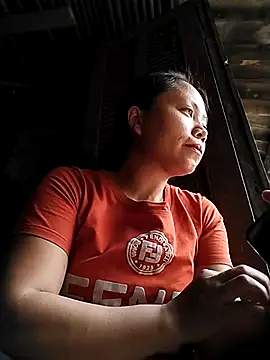 venu00 online show from September 18, 5:17 am