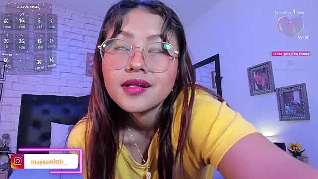 MAYASMITH   online show from September 9, 4:56 am