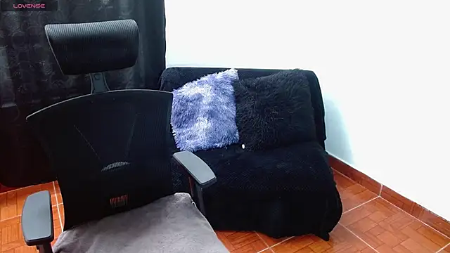 Canela s1 online show from April 15, 9:26 pm