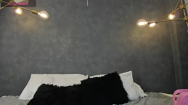 skailyn angels online show from September 9, 5:07 am