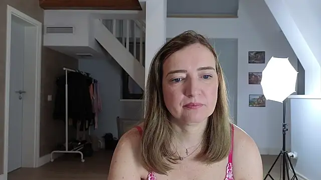 Blue Angel Sweet online show from December 18, 4:28 am