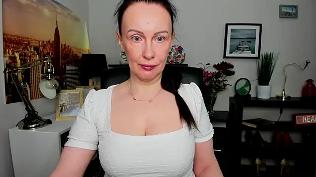 Velvet Jasmine online show from September 18, 5:39 am