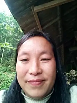 miss-su online show from March 22, 8:31 am