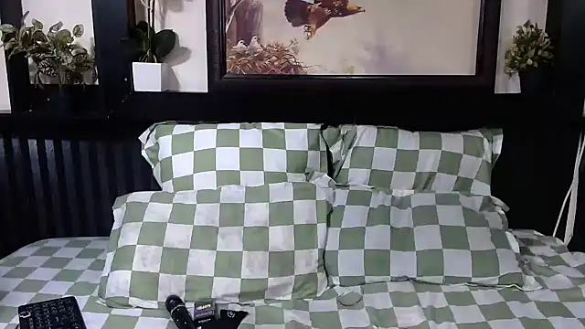 DarkQueen25x online show from September 13, 8:28 pm