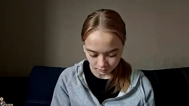 ALISALISAAS online show from October 15, 1:03 pm