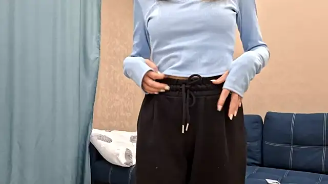 ALISALISAAS online show from September 30, 4:12 pm