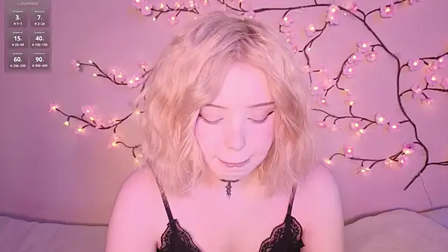 RileyVice online show from April 28, 8:29 am