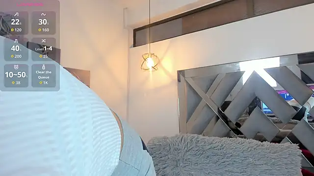 Candy Hott7 online show from September 18, 8:40 pm