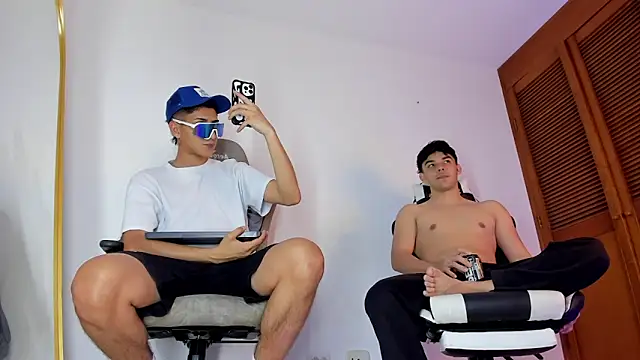 sotooliver3 online show from January 10, 9:30 pm