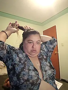 curvy diva  online show from February 24, 11:31 am