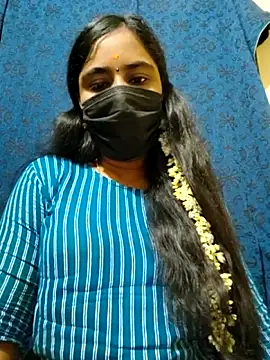 mini-queen online show from December 18, 11:26 am