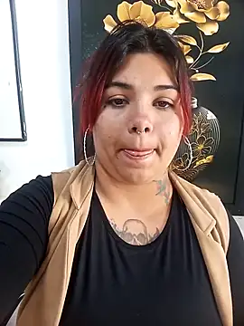 snow belle online show from September 22, 5:00 pm