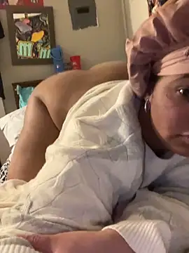 StylishEchium online show from February 26, 5:34 pm