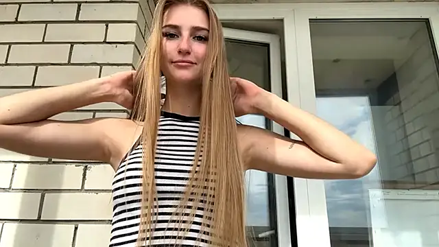 SweetJinny88 online show from September 11, 7:20 am