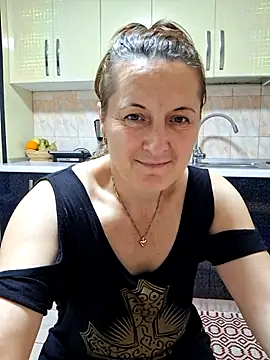 Fluturas2 online show from November 6, 7:31 pm