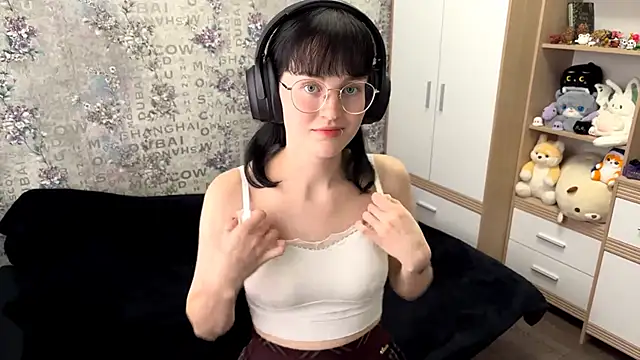 FakeLamb online show from September 11, 12:27 pm