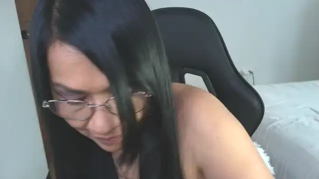 LissafeetHott online show from October 22, 9:20 pm