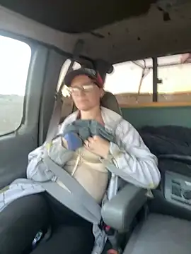 hotgirlkk1 online show from March 2, 1:05 am