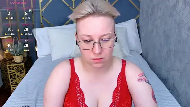 AlexandraGreen online show from December 18, 9:08 pm