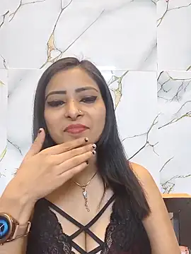 QUEEN-ADITI online show from February 15, 4:39 pm