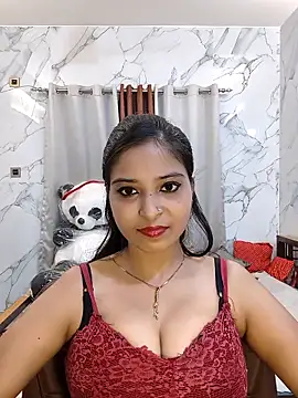 QUEEN-ADITI online show from April 4, 6:29 pm