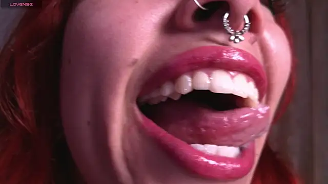 bri von dhara   online show from November 30, 5:28 pm