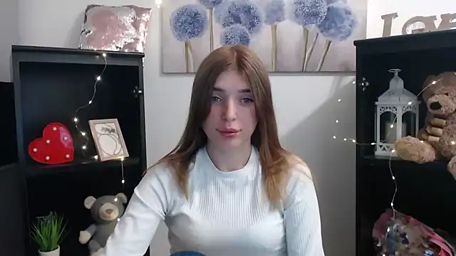 JuiceLips   online show from October 1, 2:11 pm