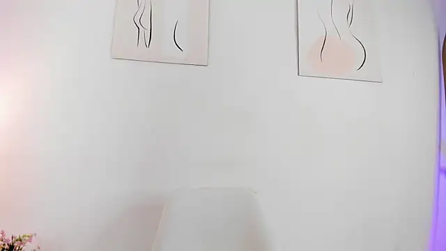 elzafuentes1 online show from September 30, 7:19 pm