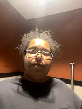 wishuhope4 online show from October 15, 9:50 pm