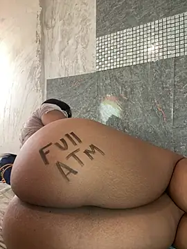 Messy-diana21 online show from February 15, 7:02 pm