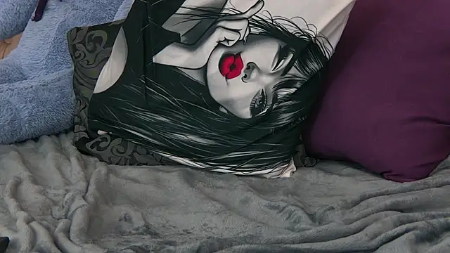 VannyFoxx online show from April 15, 7:58 pm