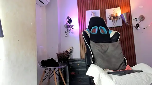 galactica  online show from December 4, 11:56 am