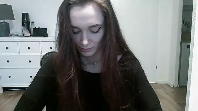   Leyla   online show from November 11, 12:35 pm