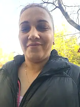 PalomaDesireee online show from April 24, 5:21 am