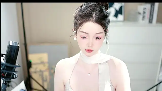 abbyli12 online show from December 22, 3:48 pm