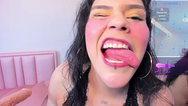 TIFFANY GLOW   online show from November 29, 3:54 am