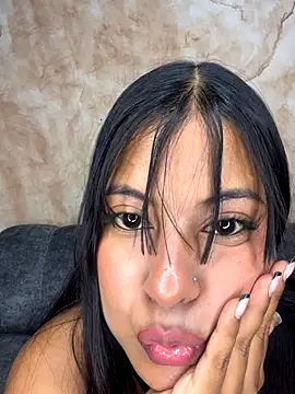 Kendra C online show from December 18, 10:25 pm