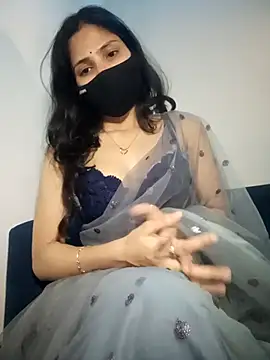 TheSassyGirl7 online show from November 18, 9:05 pm