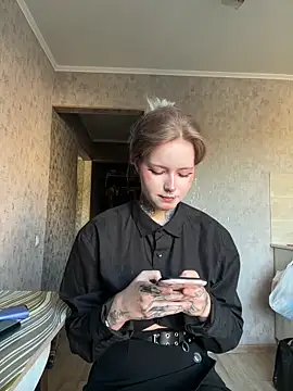 n1ghtcloud online show from September 25, 11:09 am