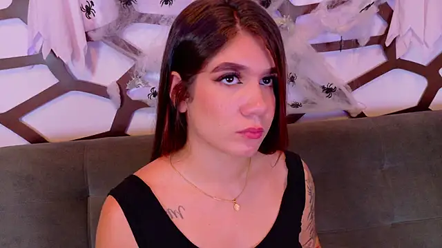 kloe bella online show from October 15, 1:36 pm