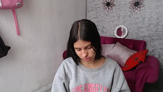 Evagirl69 online show from December 1, 6:10 pm