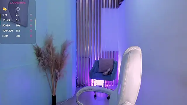 PauliinaBelle  online show from October 18, 1:47 pm