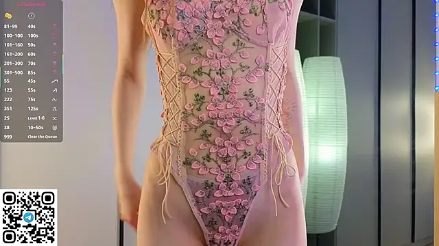 Quinavelle online show from March 11, 7:01 am