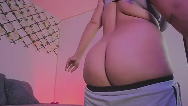 MiaCollinssx online show from October 18, 2:42 pm