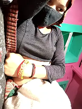 Monika thakurr online show from January 11, 2:44 pm